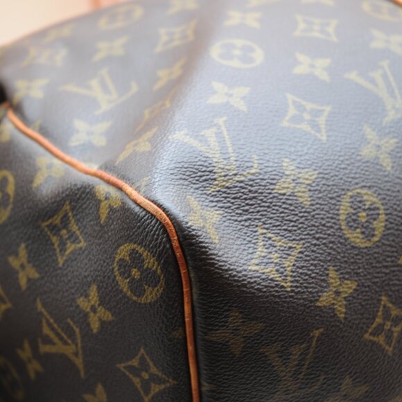 Louis Vuitton Keepall 45 Monogram Canvas Travel Bag - Picture 11 of 15
